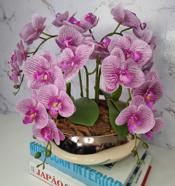 Arranjo Com 4 Orquídeas Violeta Vaso Dourado 28cm - 3