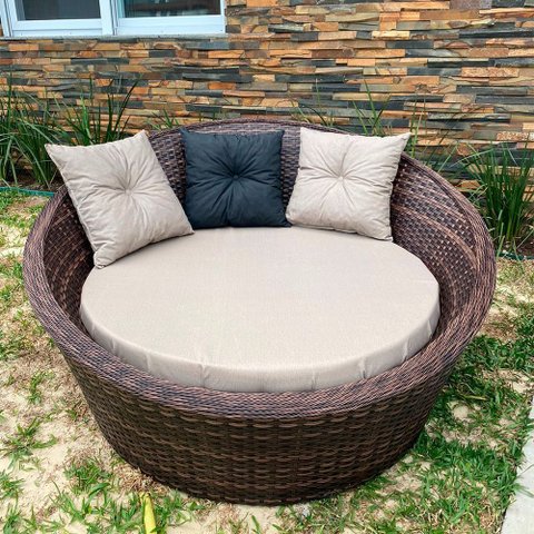 Chaise Orbit em Fibra Sintética - Tecido Duna Deserto + Almofada Preto