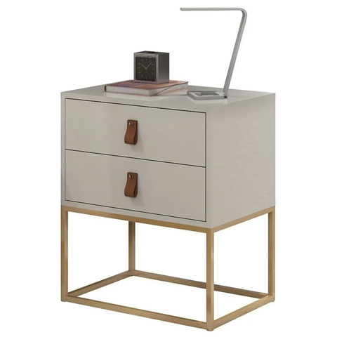 Kit 2 Mesas de Cabeceira Unic 45cm Puxador Couro com Base Metálica:off White/dourado