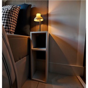 Mesa de Cabeceira Compacta | 60cm de Altura | Mdf Branco Tx | Multiuso – Suspensa ou de Chão:branco