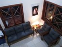 Ver imagem 5 de Conjunto Cancún Sofá 3 Lugares E Poltronas De Madeira Banco Cinza Escuro