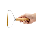 Ver imagem 2 de Escova de cobre tira pelos - Oikos Animal