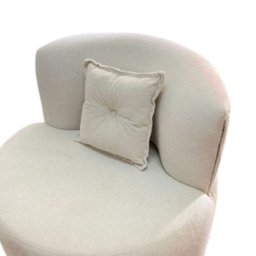Poltrona Decorativa Orgânica Sala Recepção Suede Bege + Almofada - 4