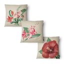 Ver imagem 1 de Kit 3 Capas de Almofada 43x43cm - Floral - Tecido Veludo 100% Poliéster