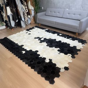 Tapete de Couro Preto e Branco 200x250 Placas Hexagonal 12cm