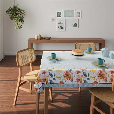 Toalha de Mesa 4 Lugares Pop Quadrada Manjar 140x140cm