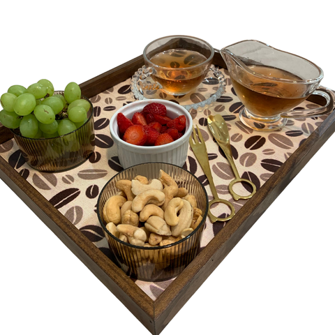 Bandeja Estampada para Café da Manhã: Grãos de Cacau