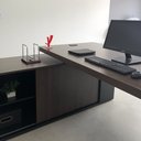 Ver imagem 4 de Escrivaninha Mesa Escritório em L com Caixa de Tomada Tamburato Estação Diretoria 202,5cm Marrom Art
