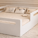 Ver imagem 2 de Cama Casal Montessoriana Baixa para Quarto Infantil com Proteção Lateral em Mdf