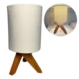 Abajur de Mesa Luminária Tripé Decorativo Cor Branco para Criado Cabeceira Quarto Sala - 3