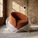 Ver imagem 6 de Poltrona Saara Giratória Orgânica Bouclê Terracota Sala de Estar Desk Design