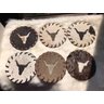 Kit com 6 Porta Copos de Couro Cabeça de Gado sortidos  C/ borda 12cm diâmetro - 1