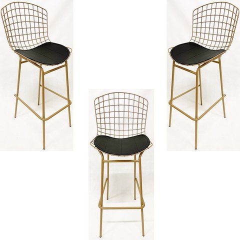 Kit 3 Banquetas BERTÓIA dourado fosco assento preto tubular altura 70cm - Poltronas do Sul