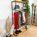 Ver imagem 2 de Arara de Roupas Middle Style Industrial Ample Nozes e Preto