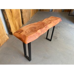 Aparador de Angico  Tampo de 10cm 1300x300x800mm