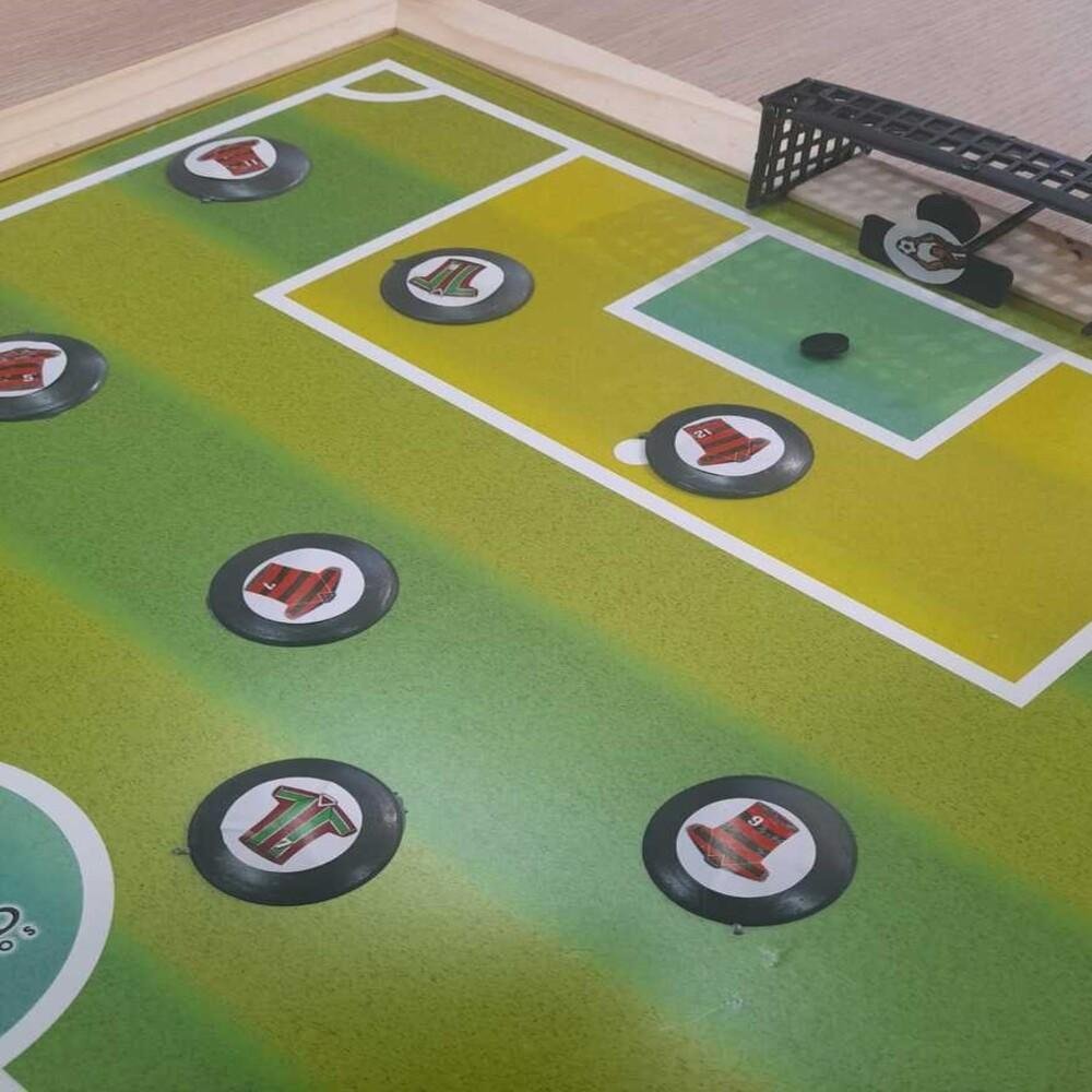 Mesa Para Futebol de Botão Com Dois Marcadores Estrutura Madeira Campo Para  Jogo de Botão Portátil - Baby&Kids