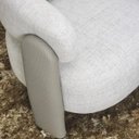 Ver mais imagens de Poltrona com Puff Encosto Curvo Orgânica Duna Linho Larbelle