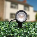 Ver imagem 6 de Kit 6 Espetos para Jardim Destaco LED Integrado 5W 3000k Amarelo Quente Preto Taschibra