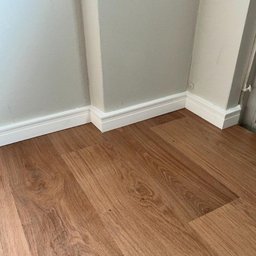 Piso Laminado Quick Step Smart Carvalho Natural Envernizado Qssm1292 Cx 2,51m² - 2