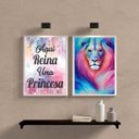 Ver imagem 2 de Kit 2 Quadros Leão Galaxia Aqui Reina Uma Princesa 33x24cm:Madeira preta