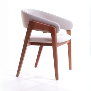 Cadeira de Madeira Bevere com Braço Assento e Encosto Estofado Anatômica