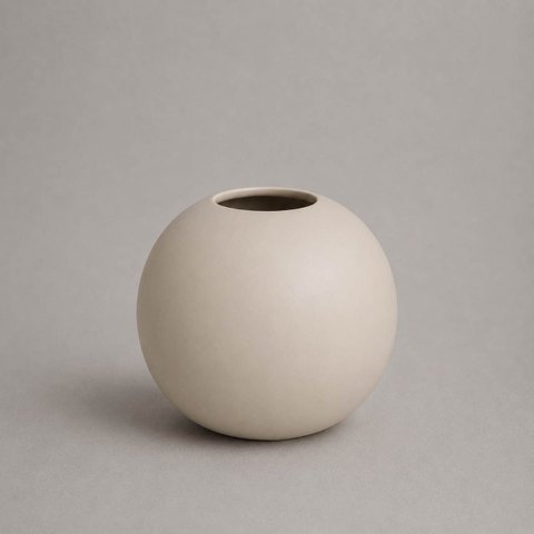 Vaso Mundi Pequeno Decorativo de Cerâmica para Sala e Mesa Off White