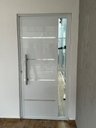 Ver imagem 4 de Porta de Alumínio 210 X 100 com Vidro - Lambri Simples