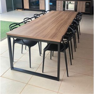 Mesa Estilo/Modelo Industrial 2,00 x 0,90 (Somente a mesa)