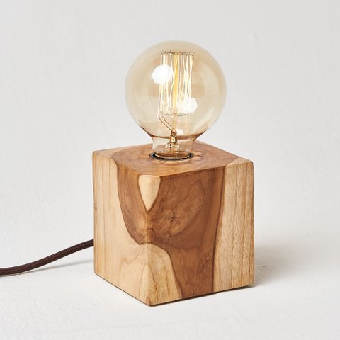 Luminária Abajur Mesa Cubo Teca 9,5cm Decoração de Sala, Quarto, Cama, Escritório Madeira Rustica