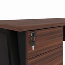 Ver imagem 6 de Mesa Escrivaninha 150cm x 60cm com Gaveteiro Suspenso e Tampo Chanfrado F5 Office Cor:Louro Preto