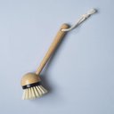 Ver imagem 4 de Escova de Bambu Oikos Redonda com Cabo para Limpeza Preta