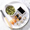 Kit Sushi 2 Pessoas 6 Pçs Hashi Japonês Madeira Molheiras Cerâmica e Apoios de Hashi Nankin Haus - 5