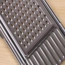Ver imagem 5 de Fatiador Cortador Multifuncional Inox Ralador com Pote 9 Peças Vegetais Alho Cebola Queijo