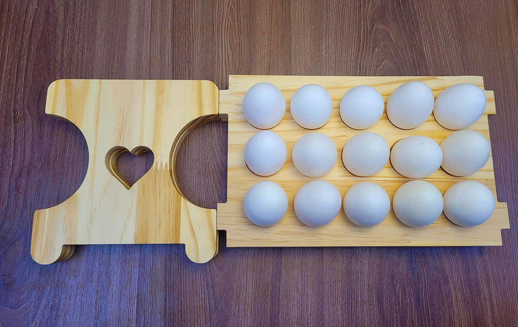 Porta Ovos para 30 Unidades Madeira para Cartela - Coração Circular - 4