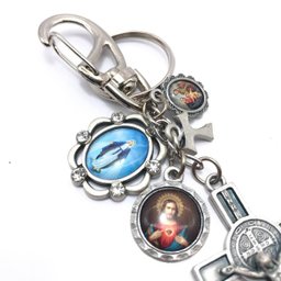 Chaveiro Proteção Miniaturas com Medalhas Resinadas Fornecedor 1 F1-ct15-155-3 - 2