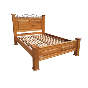 Cama Queen Size em Madeira de Demolição Modelo Almofadas Sudeste Rústico
