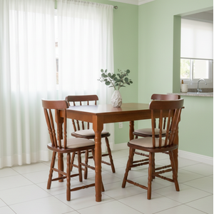 Conjunto Sala de Jantar 4 Lugares com Mesa e Cadeiras em Madeira Maciça Dalas 