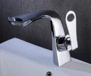 Ver imagem 1 de Torneira Banheiro Lavabo Quente e Fria Moderna Prateada Luxo