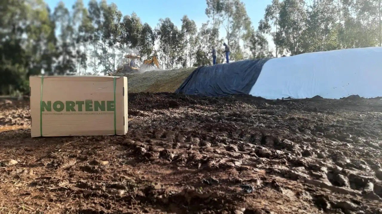 Lona Para Silagem Dupla Face Branca Preta Nortene 12x48 - 3