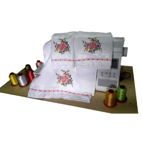 Jogo de Toalha Bordada de Banho Rosto e Lavabo 3 Peças com lindas Rosas. Estampa: Ramalhete de Flore