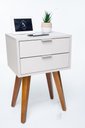 Ver imagem 1 de Mesa De Cabeceira Retro OFF WHITE COM 2 GAVETAS DE 30cm Pé CASTANHO ENVIO MONTADA