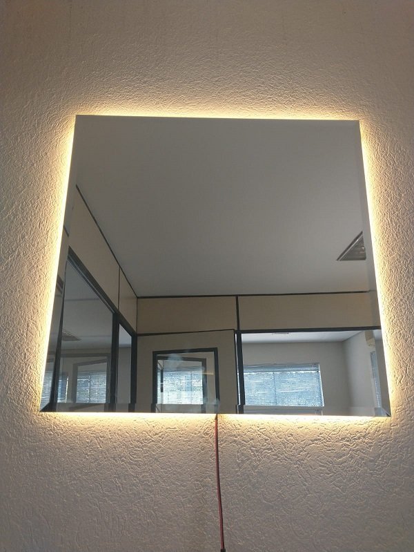 Espelho Lapidado Bisotê Iluminado com LED quente - 100x100cm - 3