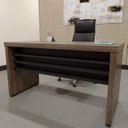 Ver imagem 3 de Mesa Escritório Tamburato com Gaveteiro Tamburato 135,6cm Charuto e Preto Marrom Artany