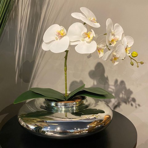 Arranjo Centro de Mesa Orquídea Branca Artificial Vaso Espelhado