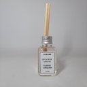 Ver mais imagens de Kit 2 Pçs Difusor Mini Vidro 30ml e Vela Mini Lata 20gr Luz & Aroma Premium: Lavanda