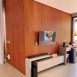 Painel Ripado Freijó Canela Und - 5