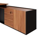 Ver imagem 6 de Mesa L Diretor com Armário Lateral 3 Gavetas 180cm Industrial Tampo Chanfrado Pés em Metal Executive