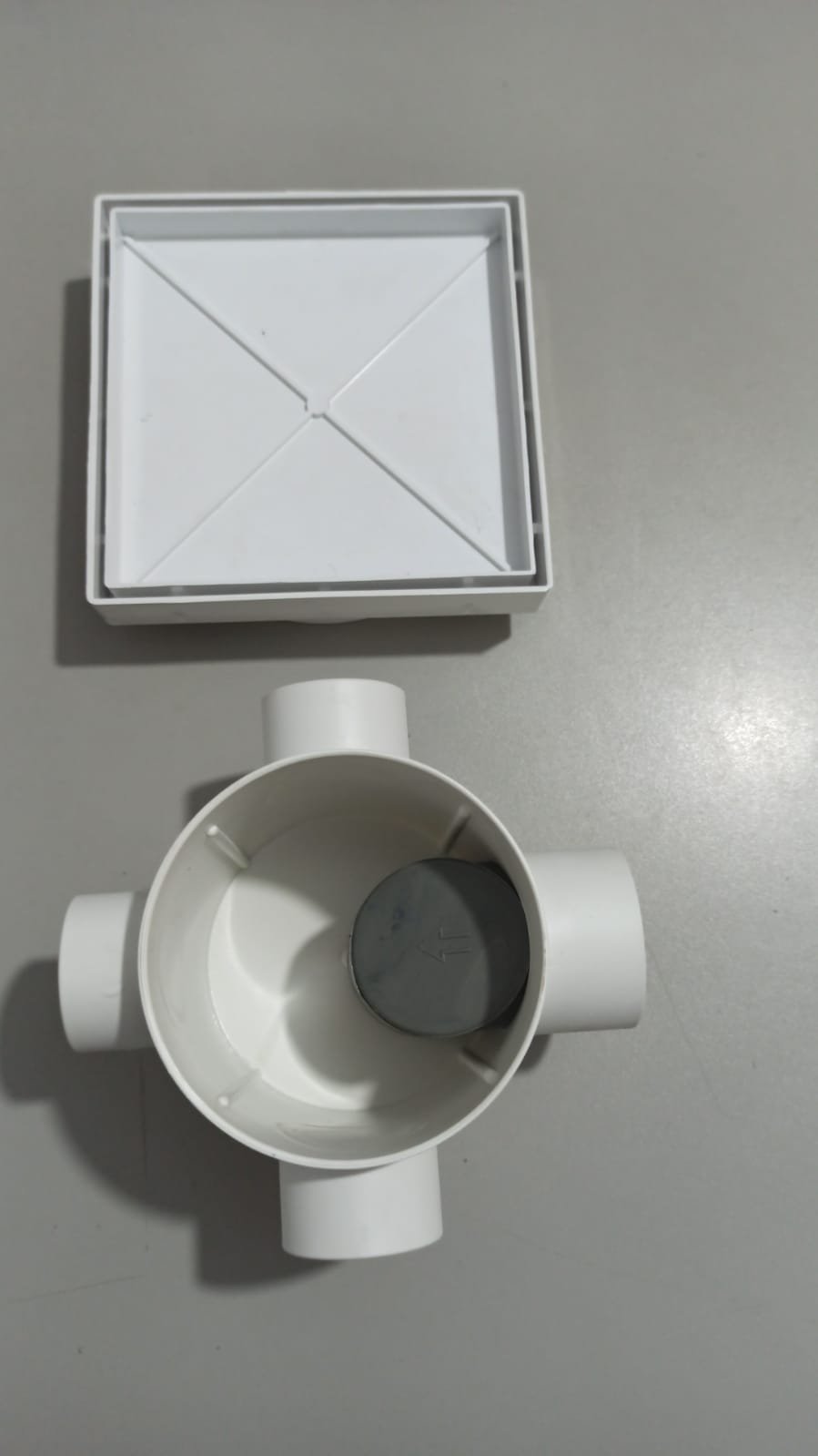 Ralo Invisível Sifonado 15x15 Branco Banheiro modelo Porcelanato Colar Piso com Caixa Sifonada 100 - - 2