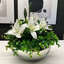 Ver imagem 3 de Arranjo Grande Centro Mesa Lírio Branco Artificial Vaso Prata Espelhado Decore Fácil Shop