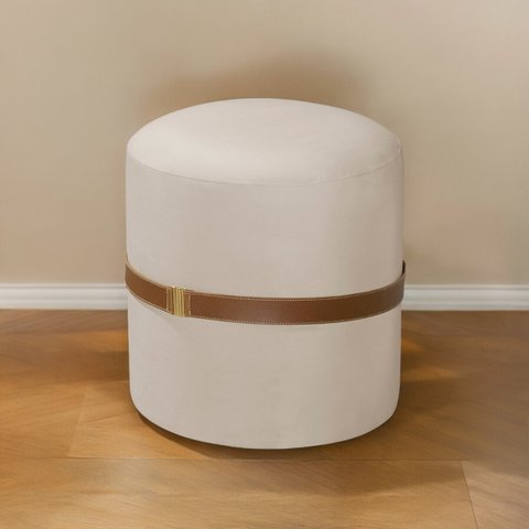 Banqueta Puff Berlim Aveludado Minimalista em Alto Padrão